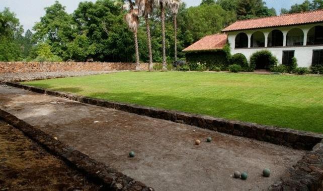 Spanish Villa Inn Света Елена Екстериор снимка