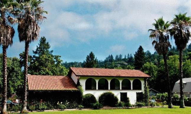 Spanish Villa Inn Света Елена Екстериор снимка