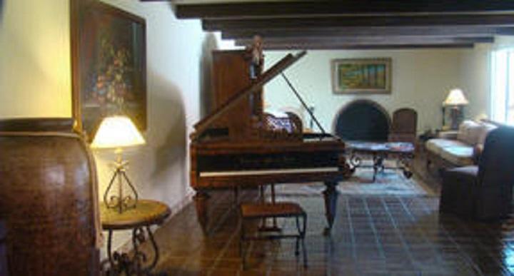 Spanish Villa Inn Света Елена Екстериор снимка
